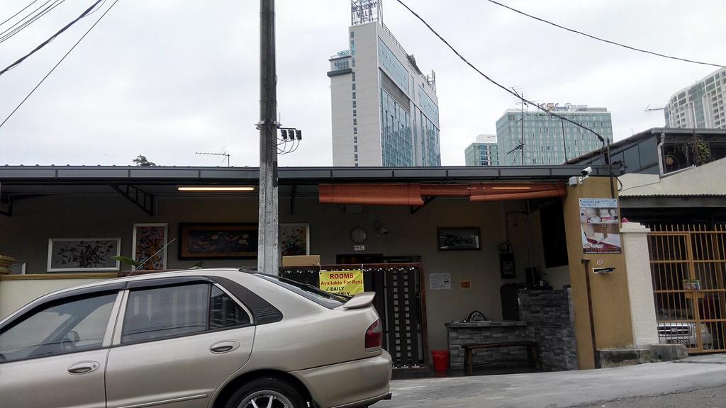 Check Inn Johor Bahru Extérieur photo