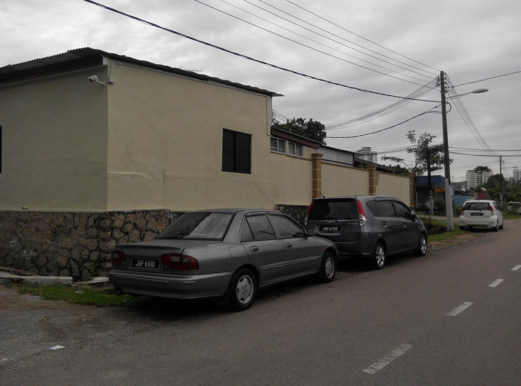 Check Inn Johor Bahru Extérieur photo