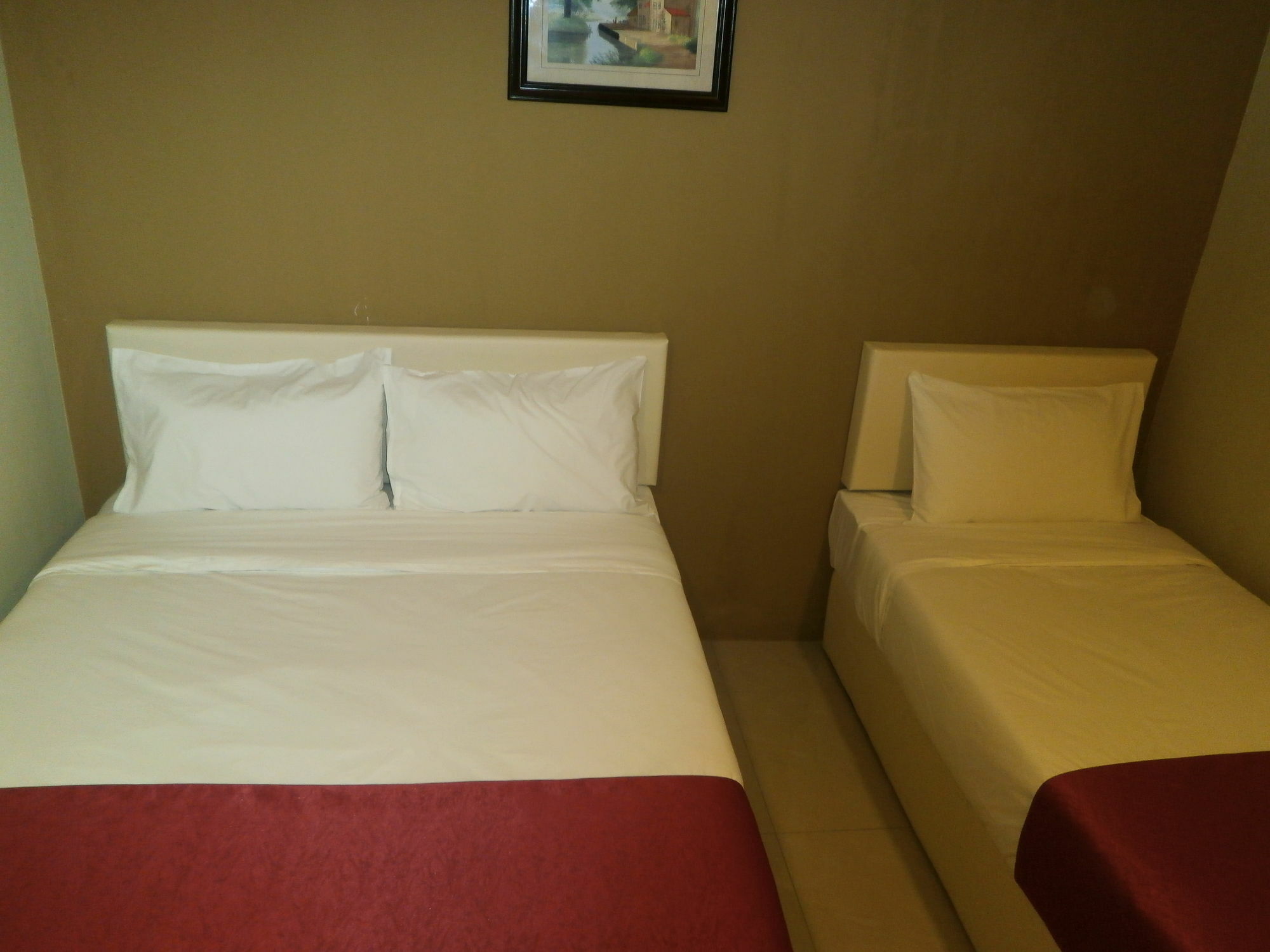 Check Inn Johor Bahru Extérieur photo