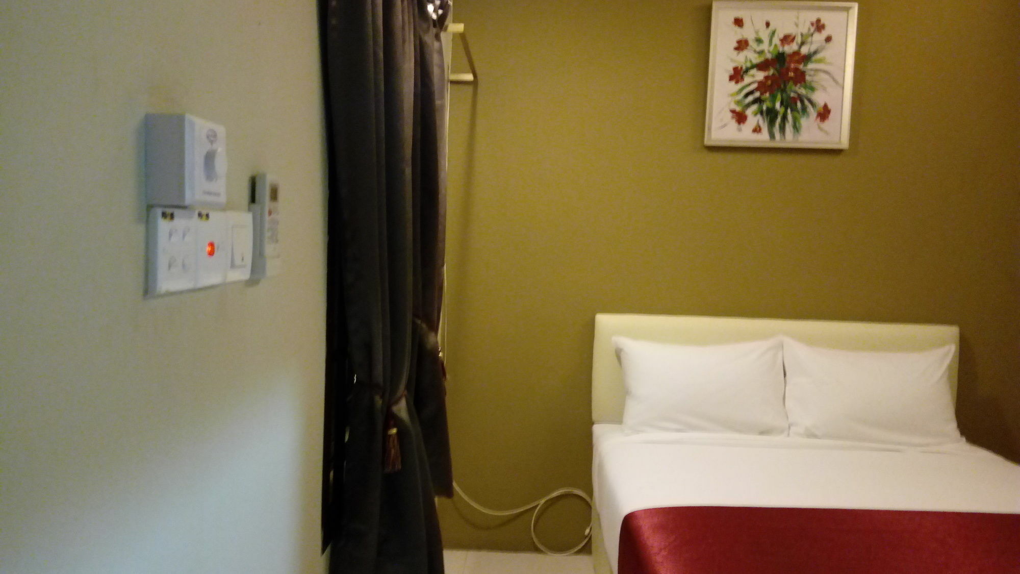 Check Inn Johor Bahru Extérieur photo