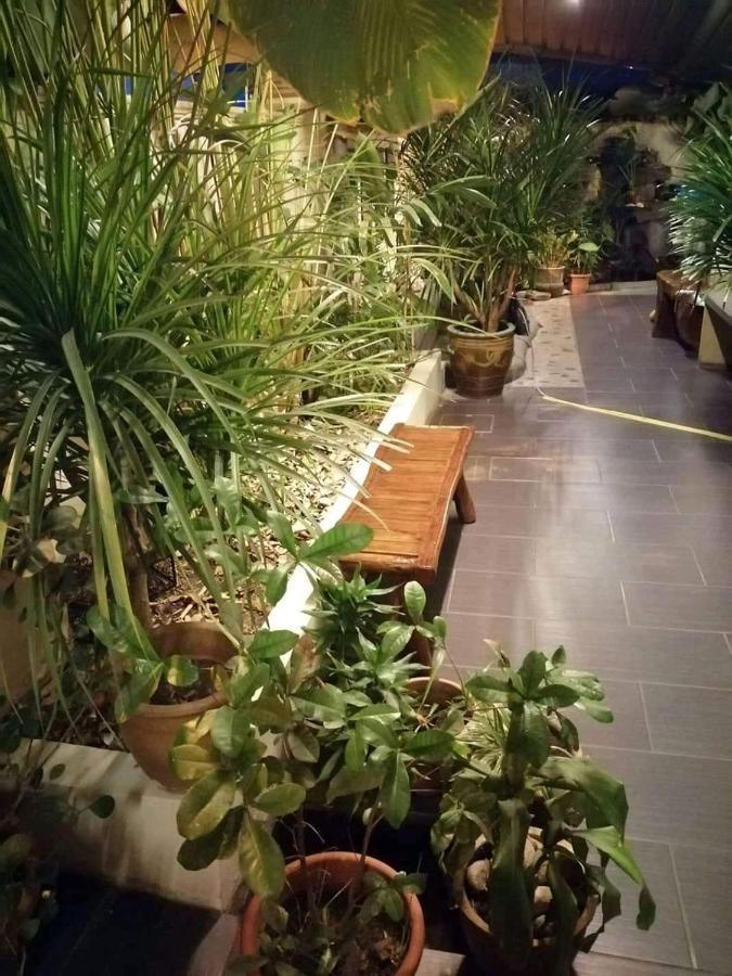 Check Inn Johor Bahru Extérieur photo